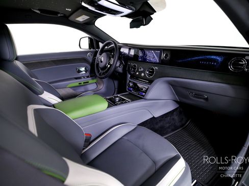 Used 2024 Rolls-Royce Spectre w/ Spectre Launch Package image 24