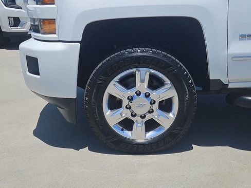 Used 2018 Chevrolet Silverado 2500 LTZ w/ Duramax Plus Package RWD image 32