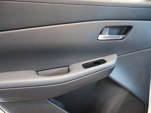 New 2026 Nissan Leaf SV+ w/ Floor Mat Package (SV+) FWD image 26