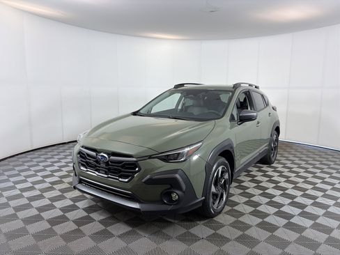 New 2025 Subaru Crosstrek 2.5i Limited w/ Crosstrek Mirror Package AWD/4WD image 2