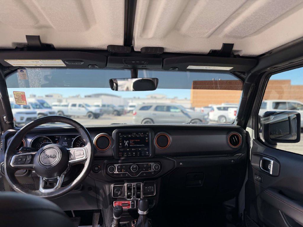 Used 2023 Jeep Gladiator Mojave w/ LED Lighting Group AWD/4WD image 17
