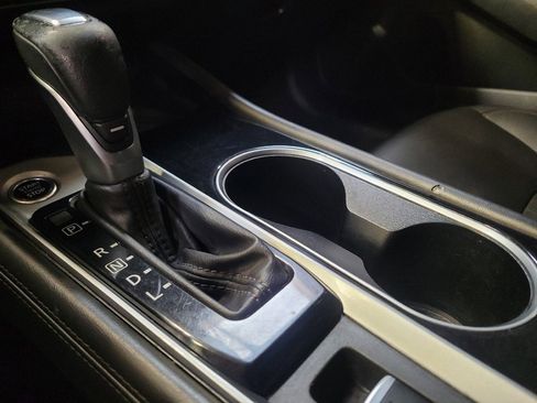 Used 2024 Nissan Altima 2.5 SL FWD image 26