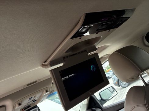 Used 2015 Cadillac Escalade Premium AWD/4WD image 13