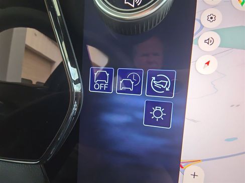 New 2026 Chevrolet Equinox EV LT image 17