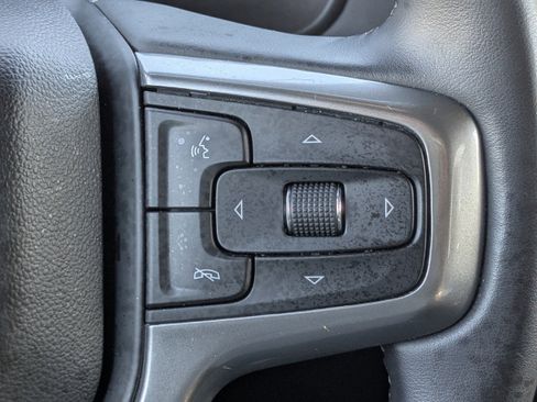 Used 2023 Chevrolet Suburban Premier image 27