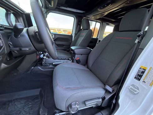 New 2026 Jeep Wrangler Unlimited Rubicon AWD/4WD image 19