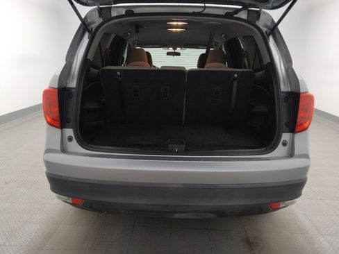 Used 2017 Honda Pilot EX image 29