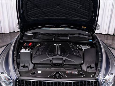 Used 2023 Bentley Bentayga Extended Wheelbase AWD/4WD image 4