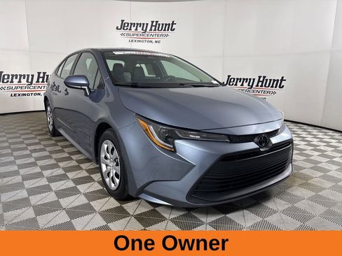Used 2024 Toyota Corolla LE image 4