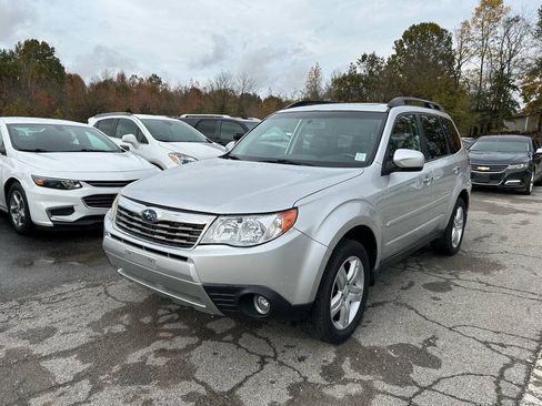 Used 2009 Subaru Forester 2.5X Limited AWD/4WD image 2