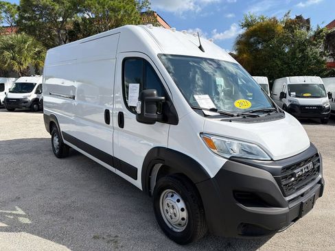 Used 2023 RAM ProMaster 2500 FWD image 10