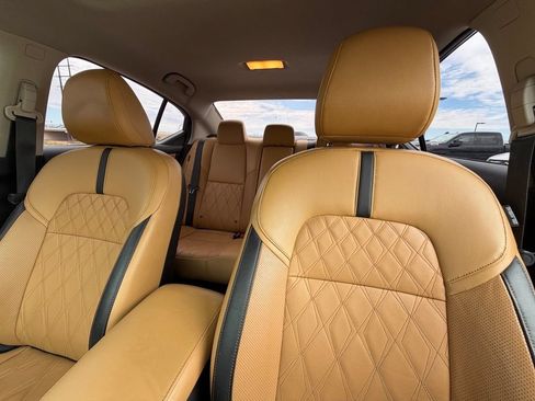 Used 2021 Nissan Sentra SV w/ SV Premium Package FWD image 13