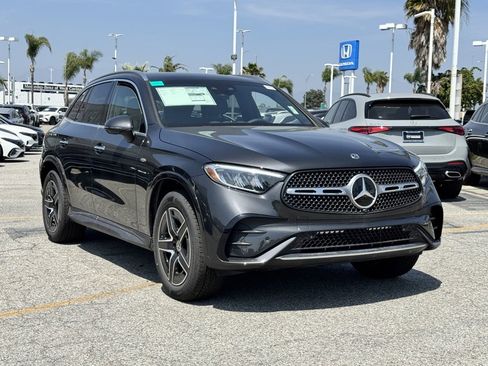 New 2025 Mercedes-Benz GLC 350e 4MATIC image 2