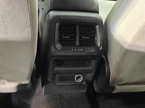 Used 2022 Volkswagen Tiguan S image 29