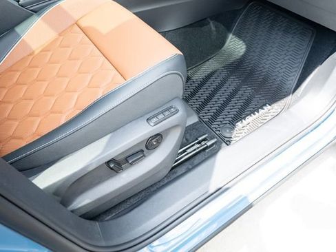 New 2026 Volkswagen Tiguan SEL R-Line AWD/4WD image 47
