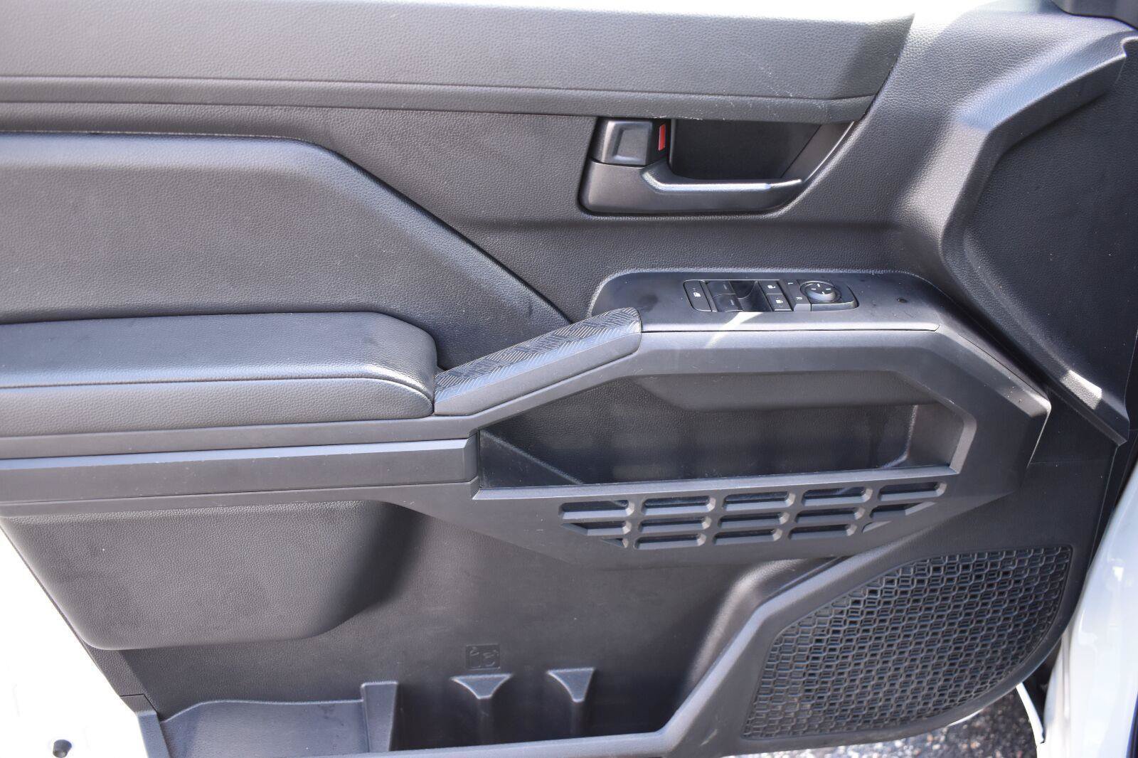 Used 2025 Toyota Tacoma SR RWD image 16