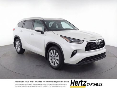Used 2024 Toyota Grand Highlander AWD image 1