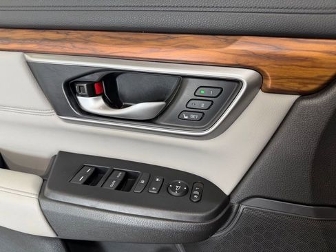 Used 2022 Honda CR-V Touring image 15