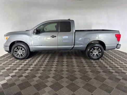 Certified 2024 Nissan Titan SV AWD/4WD image 4
