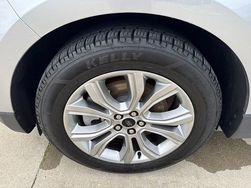 Used 2024 Ford Edge Titanium AWD/4WD image 5