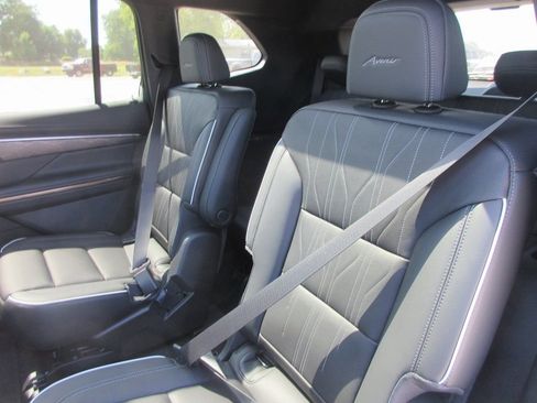 New 2026 Buick Enclave Avenir w/ Super Cruise Package FWD image 13