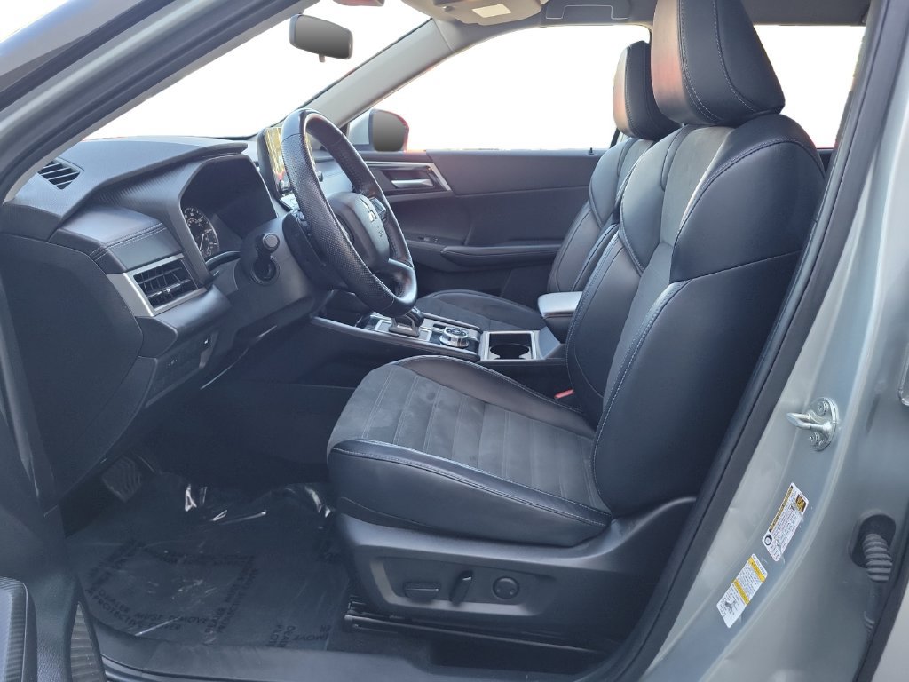 Used 2024 Mitsubishi Outlander SE AWD/4WD image 18
