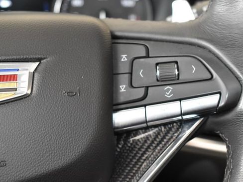 Used 2024 Cadillac XT6 Sport w/ Technology Package AWD/4WD image 28