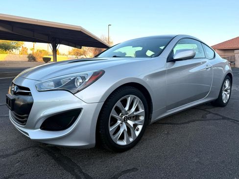 Used 2013 Hyundai Genesis 2.0T image 7