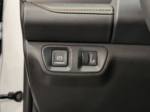 Used 2023 GMC Acadia AT4 AWD/4WD image 26