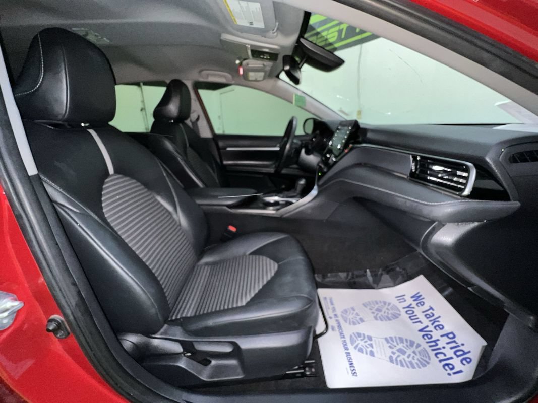 Used 2023 Toyota Camry SE w/ Convenience Package FWD image 27
