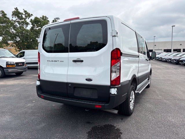Used 2025 Ford Transit 250 Low Roof w/ Exterior Upgrade Package RWD image 5
