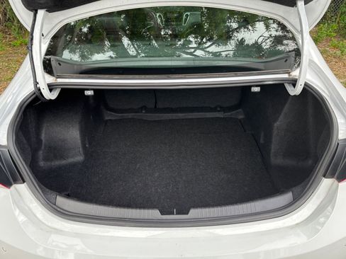 Used 2024 Chevrolet Malibu LT image 31