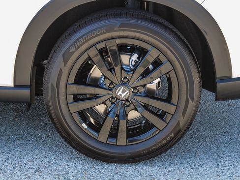Certified 2026 Honda HR-V Sport image 12