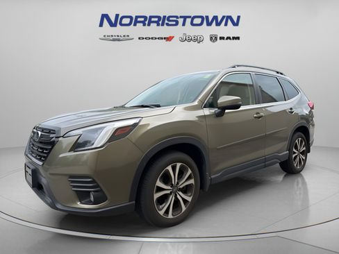 Used 2022 Subaru Forester Limited AWD/4WD image 4