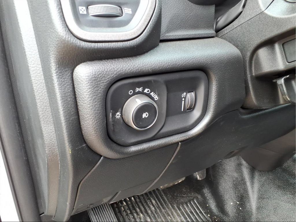New 2026 RAM 3500 Tradesman w/ Chrome Appearance Group AWD/4WD image 20