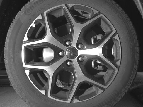 Used 2025 Jeep Compass Limited image 13