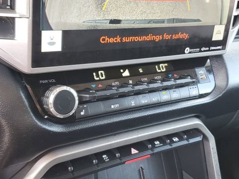 Used 2022 Toyota Tundra SR5 w/ SR5 Premium Package image 21