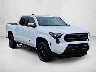 Used 2025 Toyota Tacoma SR5 AWD/4WD video 3