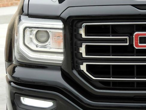 Used 2019 GMC Sierra 1500 Limited Elevation w/ Elevation Edition image 29