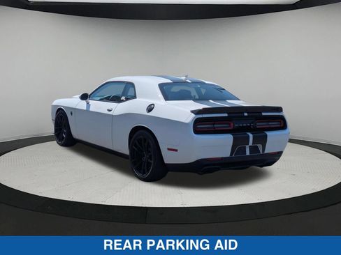Used 2023 Dodge Challenger SRT Hellcat w/ Driver Convenience Group RWD image 6