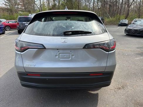 Used 2023 Honda HR-V LX image 8