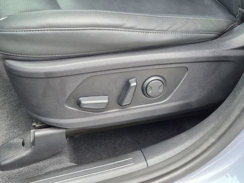 Used 2024 Kia Sorento S FWD image 17