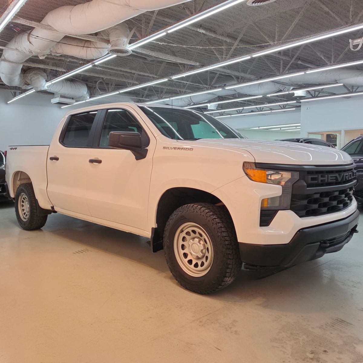 Used 2022 Chevrolet Silverado 1500 W/T w/ WT Value Package AWD/4WD image 19