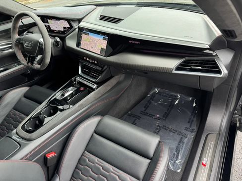 Used 2022 Audi RS e-tron GT w/ Year 1 Package image 16