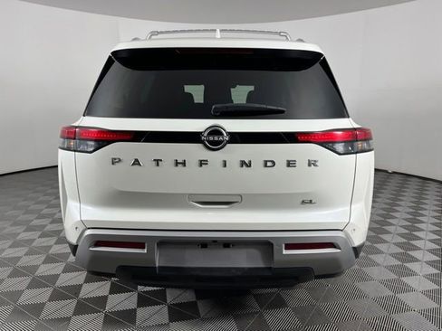 Used 2023 Nissan Pathfinder SL FWD image 10