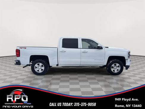 Used 2018 Chevrolet Silverado 1500 LT w/ Trailering Package image 6
