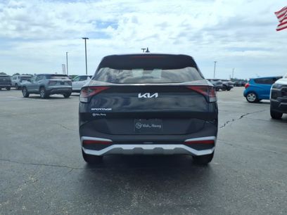Used 2025 Kia Sportage LX