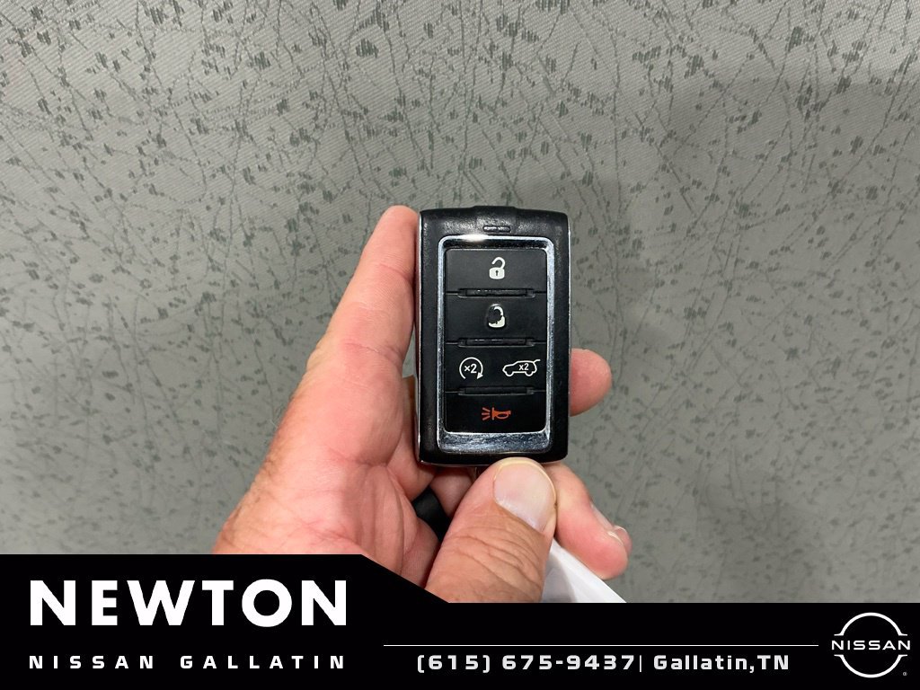 Used 2023 Jeep Grand Cherokee Limited w/ Luxury Tech Group II AWD/4WD image 55