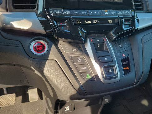 Used 2024 Honda Odyssey EX-L image 18