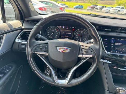 Used 2020 Cadillac XT6 Premium Luxury AWD/4WD image 14